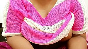 Indian lady flaunts big boobs in sexy display