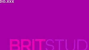 Hej, ta čudovita britanska najstnica 18+ jebe tako trdo, hočeš videti?