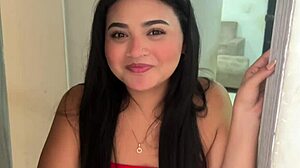 My hermanastra knocked on my door to ask for a naughty favor