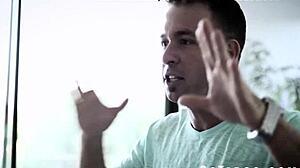 Stepsister seduction: ignorant guy makes wrong moves