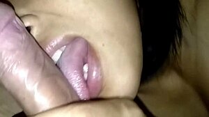 Pretty Girl Experiences Tight Pussy Orgasm in Wet Creampie