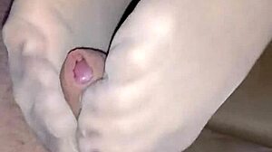 amateurs friends create homemade nylon footjob leading to cumshot on toes