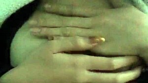 Vietnam girl shows tits