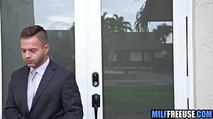 Realtor offers extra service for a higher commission