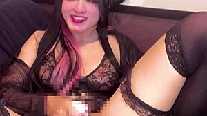 【個撮】サキュバスの可愛い女装が配信しながらオナニーする動画