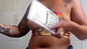 On Live, Zipper Down, Craving to Show My Pussy