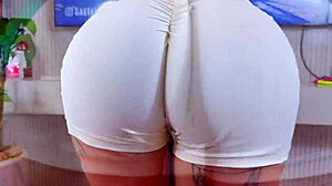 alonguei ate onde deu mas sempre da pra ir mais fundo no anal