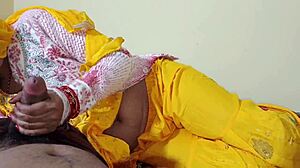 Desi Indian maid wife gets fucked in bedroom