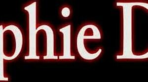 Sexy Sara Jay's Lesbian Cunnilingus Show with Curvy MILF