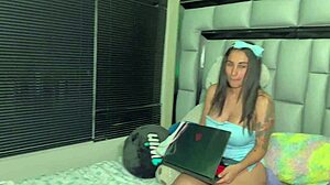 Modelo Webcam Discovered by Stepbrother for Anal Fucking