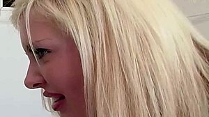 Free handjob classic Andi Anderson and her amazing juicy tits