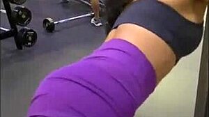 Gran HERMANASTRO �POR QU� ME MOSTRASTE TU POLLA AHORA CHUPAR� CON AVIDEZ Y TE SENTAR� CON MI APRETADO CO�O MOJADO