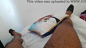 Horny amateur couple struggles first sex