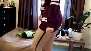 British Slut Flashes Ass in London Home