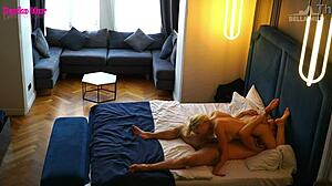 The girl was secretly fucked in the hotel room