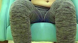 Teen babe teases her sugar daddy in leggings.