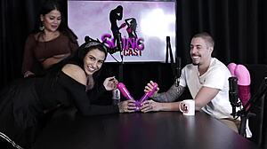 Teasing Swingers Reveal Breasts And Pussy In Intimate Jerk-Off Game On Tinder.