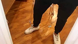 Sborrata E Gemiti Sexy E Perverso Con Pisciata E Giubbotto Di Pelle - Sega Con Sborrata E Intensi Gemiti Con Dialoghi Sporchi