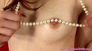 masturbating babe in stockings hints at orgasm with pussypump