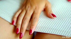 i'm cute 18+ babe fingering my wet shaved pussy and cumming