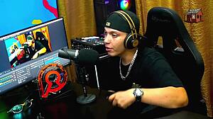 minha meia-irma tem buceta com pelinhos ruivos e cuzinho rosa tao irresistivel