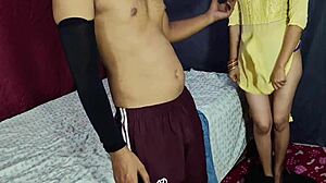 Unbelievable! Indian Girl in Kurta Salwar Gets Dirty with Boyfriend!