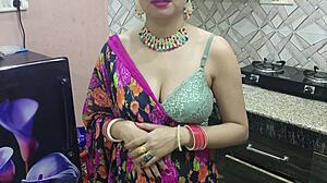 desi bhabhi cheat on hubby, gettin’ it from brother-in-law in kitchen, oops