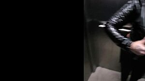 i fucked my neighbor's latina stepmom in the medellin elevator, her big ass bouncing during anal