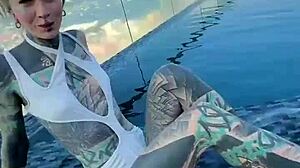 Is there someone who can bring me back to this pool over the roofs of Pattaya?