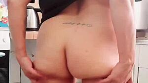 Latina MILF Feels Sensual Emotions in Homemade Masturbation Positions