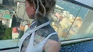 Is there someone who can bring me back to this pool over the roofs of Pattaya?