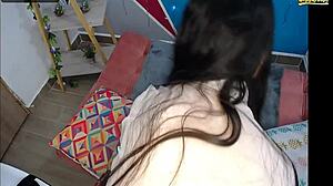 Suggestive latina teen camgirl mia lopez teases viewers