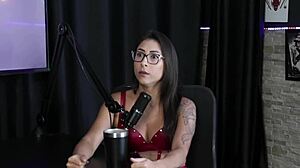She prefers to catch than fight, a sexy cover