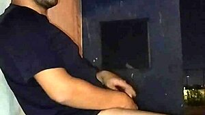 Fui No Campo De Futebol Levar Gozada Na Cara E Quase Fui Pego Gozando