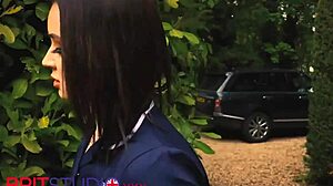 אחות בריטית, למה את מזיינת את המטופל האהוב עלייך?