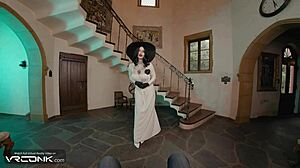 Cosplay Village: Dimitrescu rides and pleases in VR