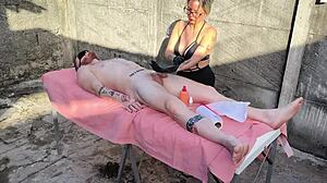 Massagem Ao Ar Livre Bora With Wet Milf Pussy Play