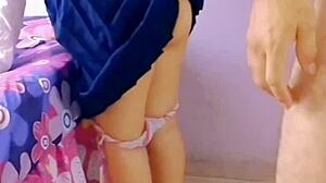 Par De Alumnos Mexicanos Calenturientos � No Tienen Para Condones Mucho Menos Para Motel �Cogen En La Sala Con La Familia De La Morra Alado