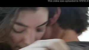 Disclosure performs magnets featuring lorde in emo goth style