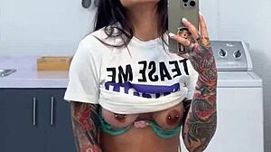 Latina with big tits masturbates quickly before work