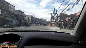 Casada Mostra Buceta Pra Todo Mundo No Meio Da Rua