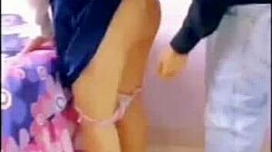 Par De Alumnos Mexicanos Calenturientos � No Tienen Para Condones Mucho Menos Para Motel �Cogen En La Sala Con La Familia De La Morra Alado