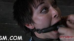 voluptuous brunette cutie posing nude, using toys for hardcore fun?