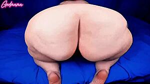 Fat BBW Mommy Shakes and Spreads Booty for Pussy Fart Fetish