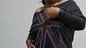 Stepmom Gives The Best Blowjobs In The World