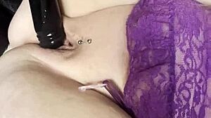 catalia valentine fucks pussy with toy squirting