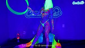 Jewelz Blu Body Paints and Masturbates with Toys!