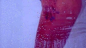 COLLEGE TANNED GORGEOUS GIRL TAKE A SHOWER IN BIKINI