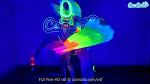 Jewelz Blu Body Paints and Masturbates with Toys!