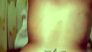 Amante Mexicana in Passionate Embrace